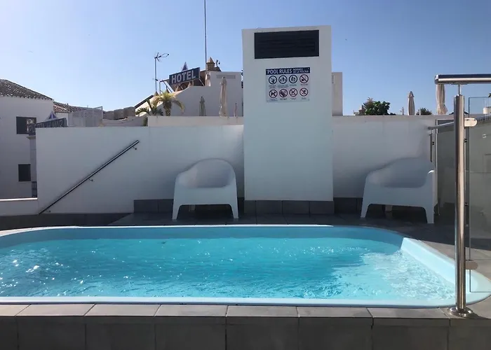 2 Gran8nerja Nerja